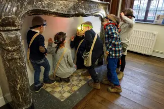 Les explorateurs du temps : un chouette anniversaire au Musée
