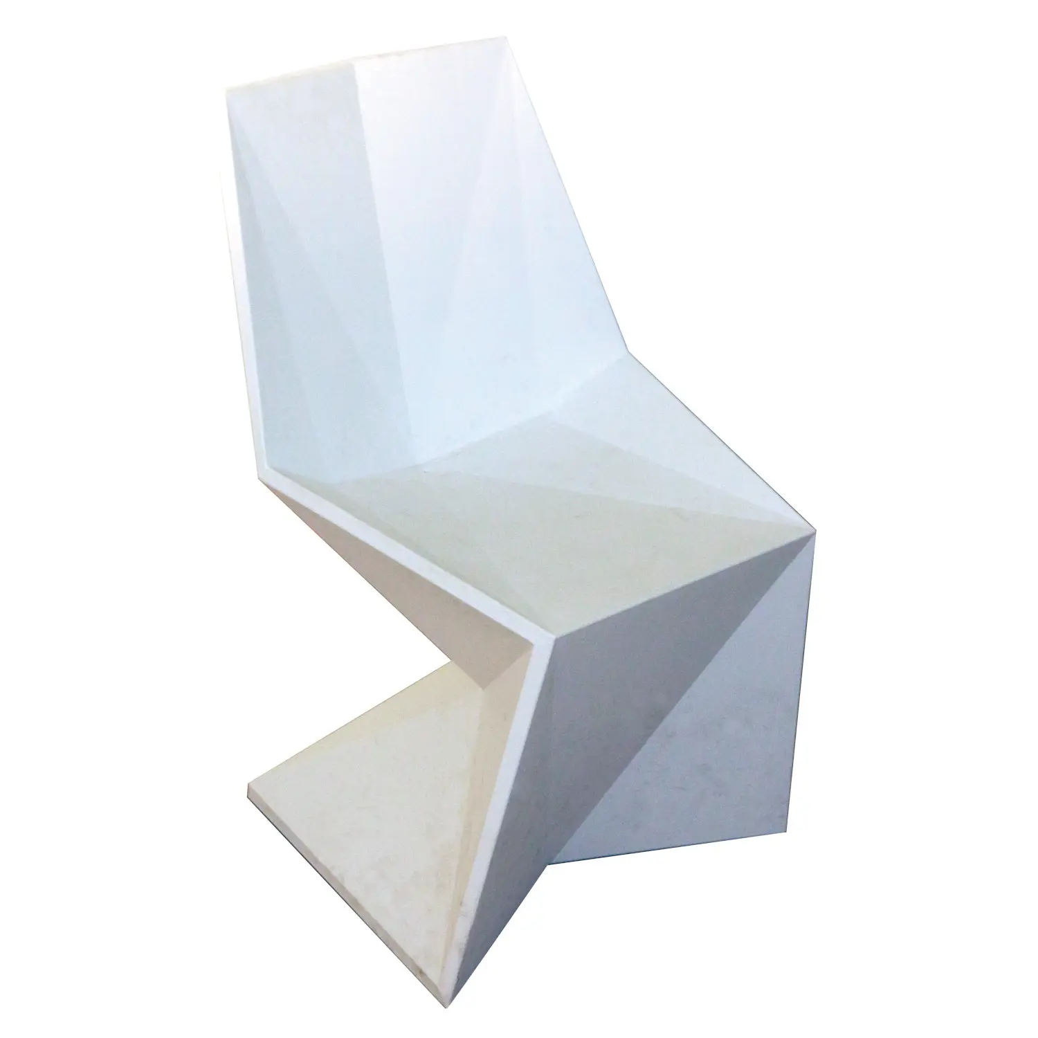 Vondom Vertex Chair de couleur blanc mat en résine de polyéthylène rotomoulée Chaise disponible à la location au Famenne & Art Museum